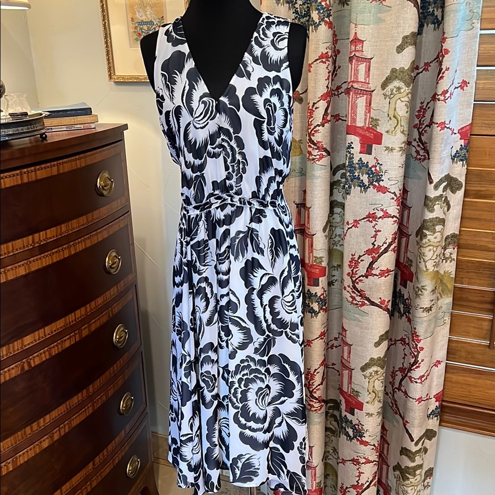Sleeveless Floral Chiffon Dress Over White Slip Size 14
